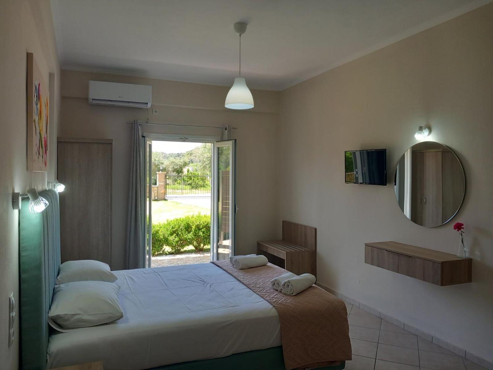 Nikos Dimas Studios Parga Exterior foto